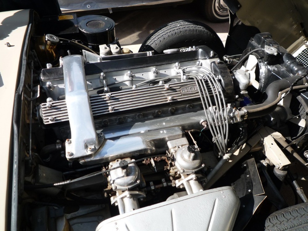 Used 1968 Jaguar Series 1 1/2 4.2 Coupe   | Astoria, NY