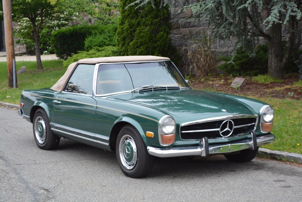 Мерседес Бенц 280 SL Pagoda Interior