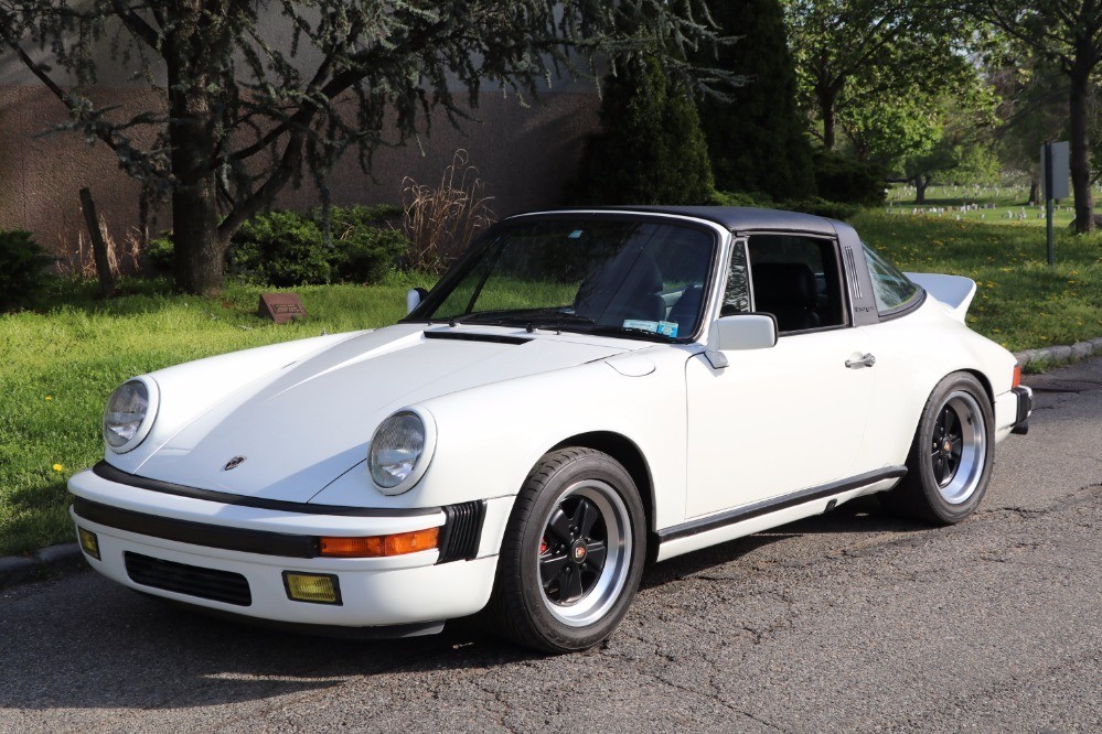 1974 Porsche 911 Carrera 2.7 Targa 2