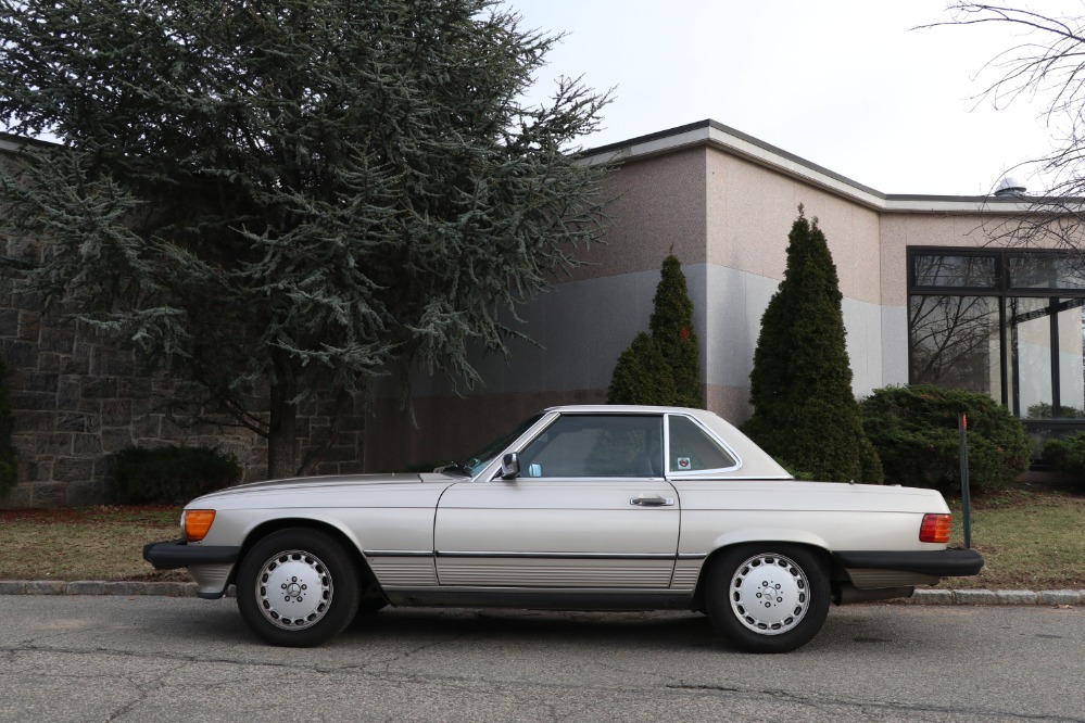 Used 1988 Mercedes-Benz 560SL   | Astoria, NY