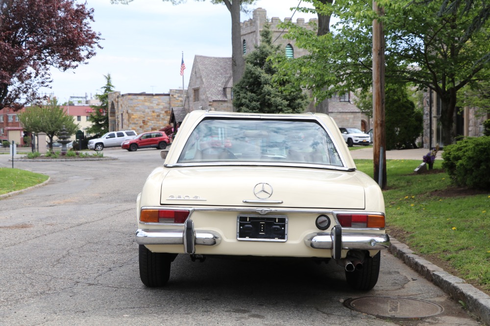 Used 1970 Mercedes-Benz 280SL   | Astoria, NY