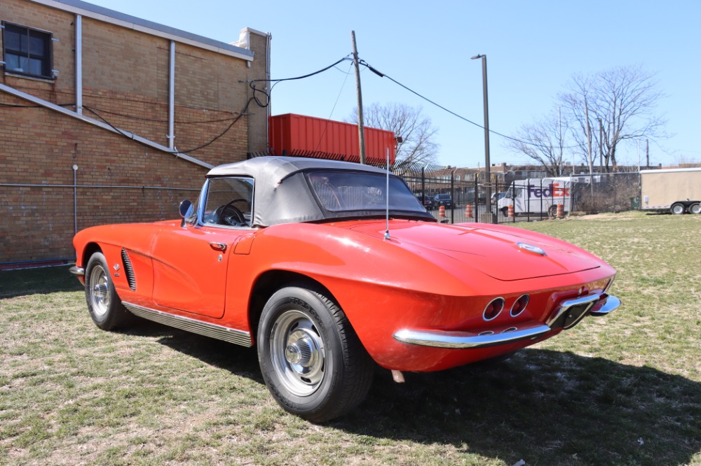 1962 Chevrolet Corvette 4