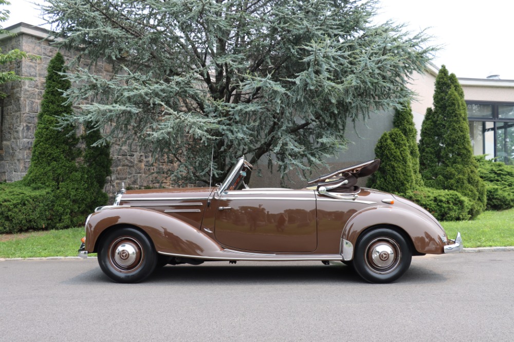 1954 Mercedes-Benz 220A 4