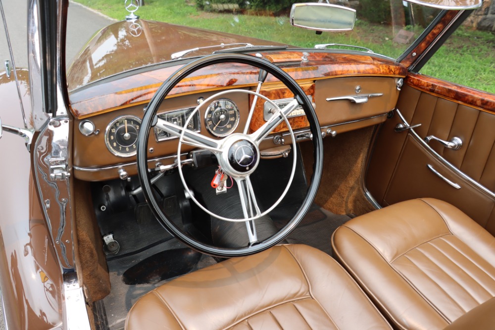 1954 Mercedes-Benz 220A 8