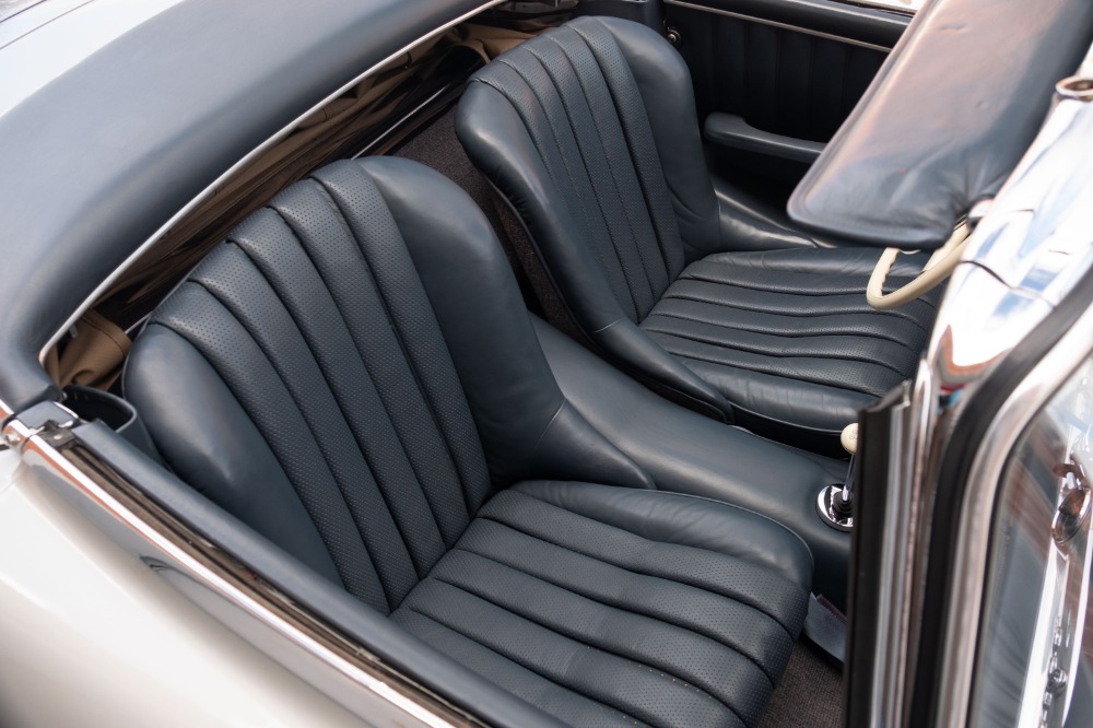 Used 1963 Mercedes-Benz 300SL Roadster  | Astoria, NY