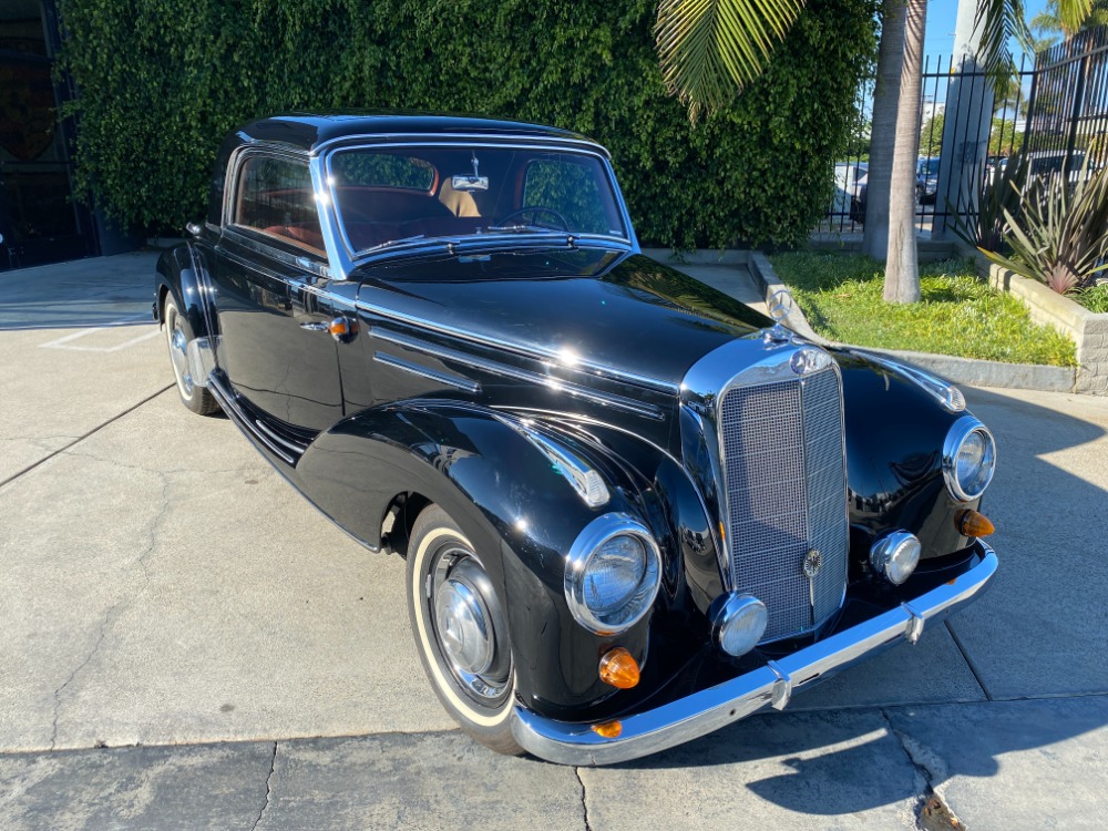 1955 Mercedes-Benz 220A 