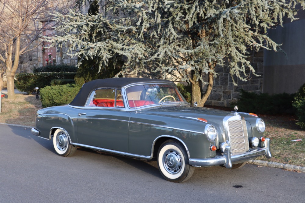 1958 Mercedes-Benz 220S 1