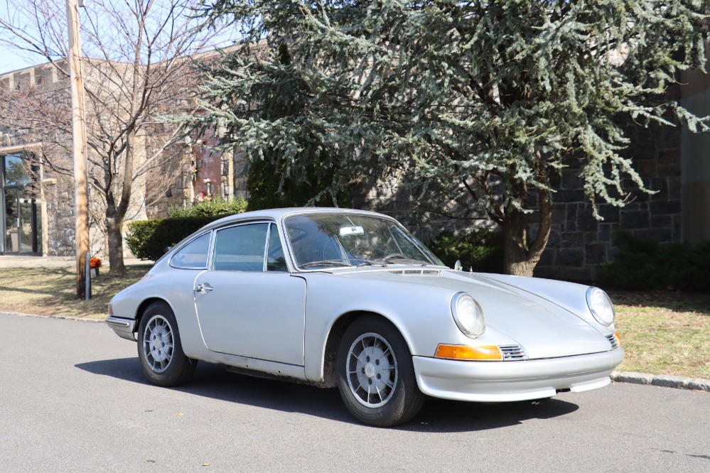 1965 Porsche 911 Coupe 1