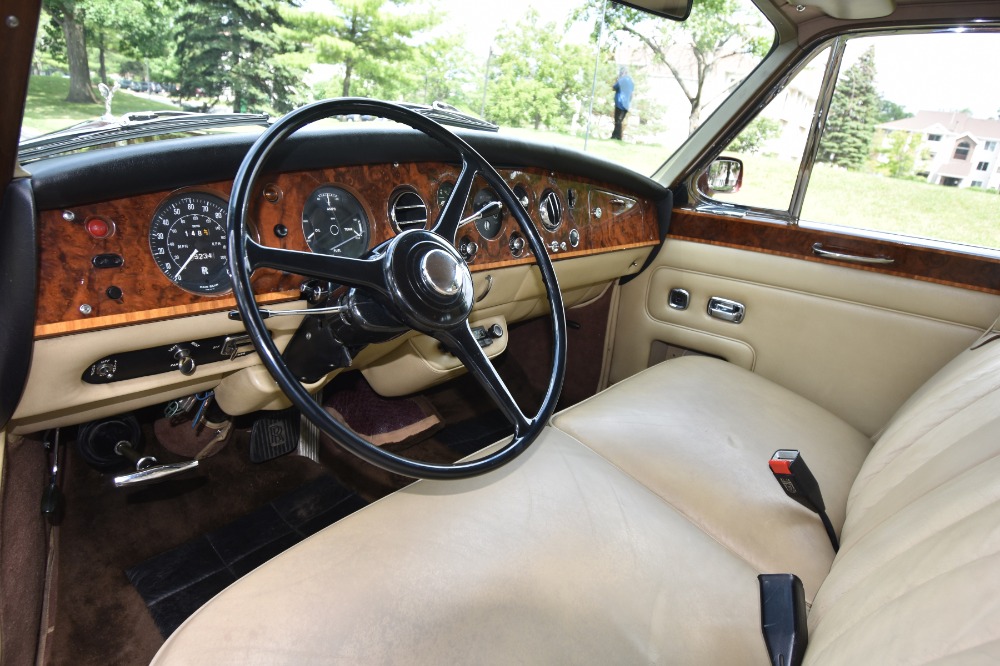 1976 Rolls-Royce Phantom VI 8