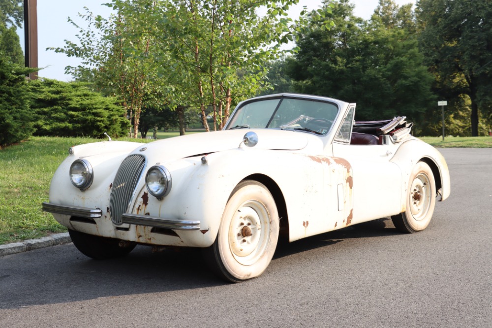 1954 Jaguar XK120 2