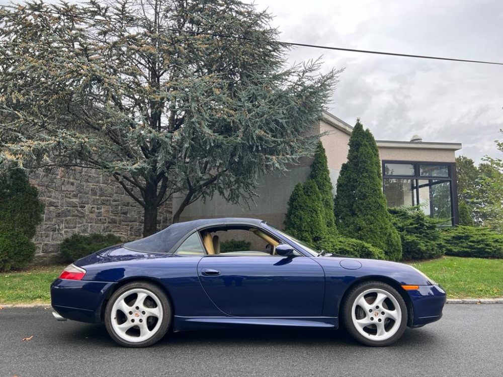 2001 Porsche 911 Carrera Cabriolet 3