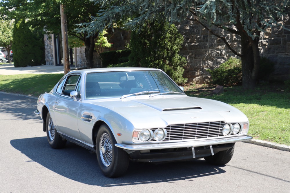 1969 Aston Martin DBS Vantage 1