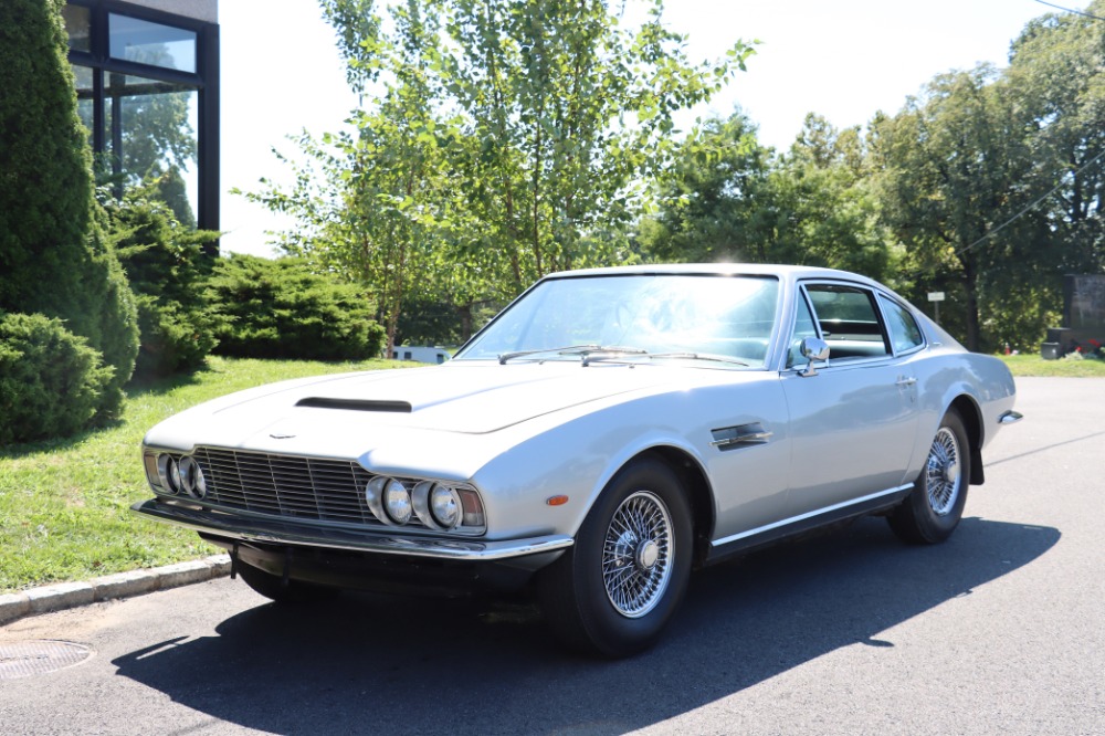 1969 Aston Martin DBS Vantage 2