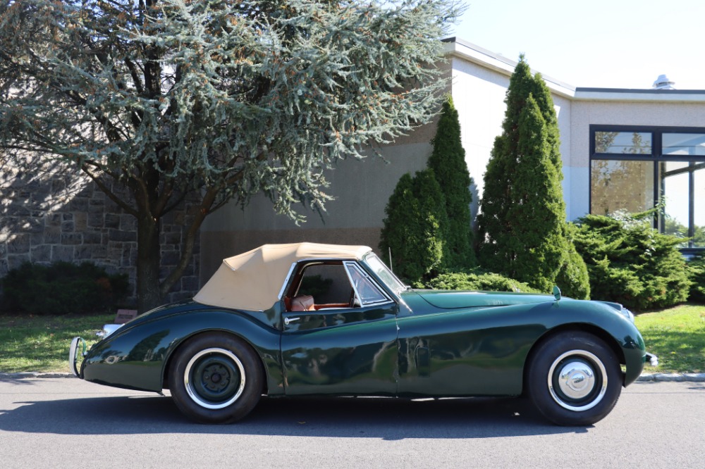 1953 Jaguar XK120 3