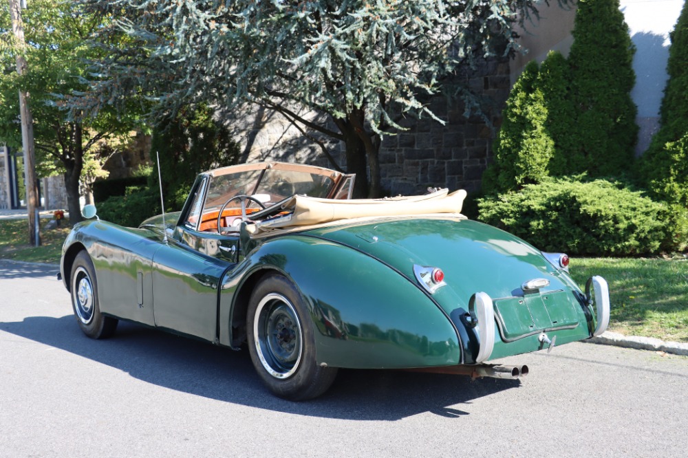 1953 Jaguar XK120 6