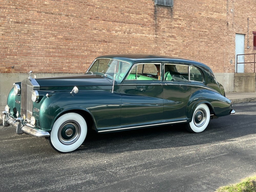 1958 Rolls-Royce Silver wraith 2