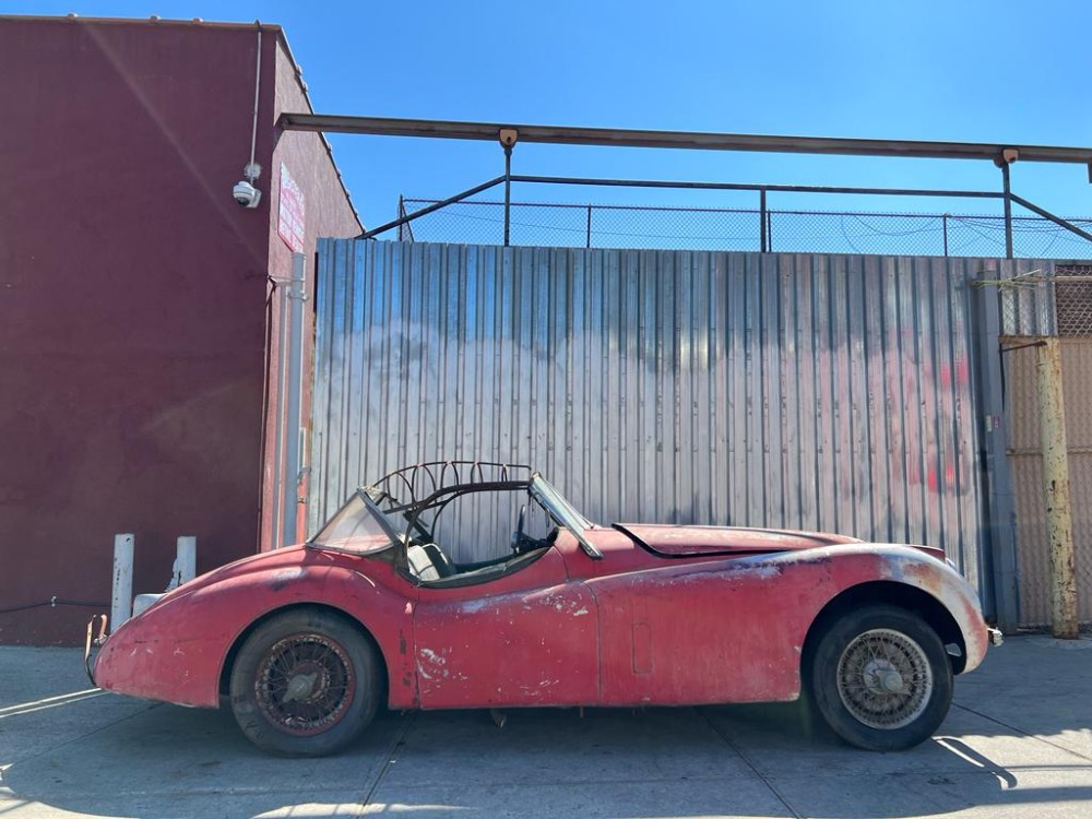 1954 Jaguar XK120 2