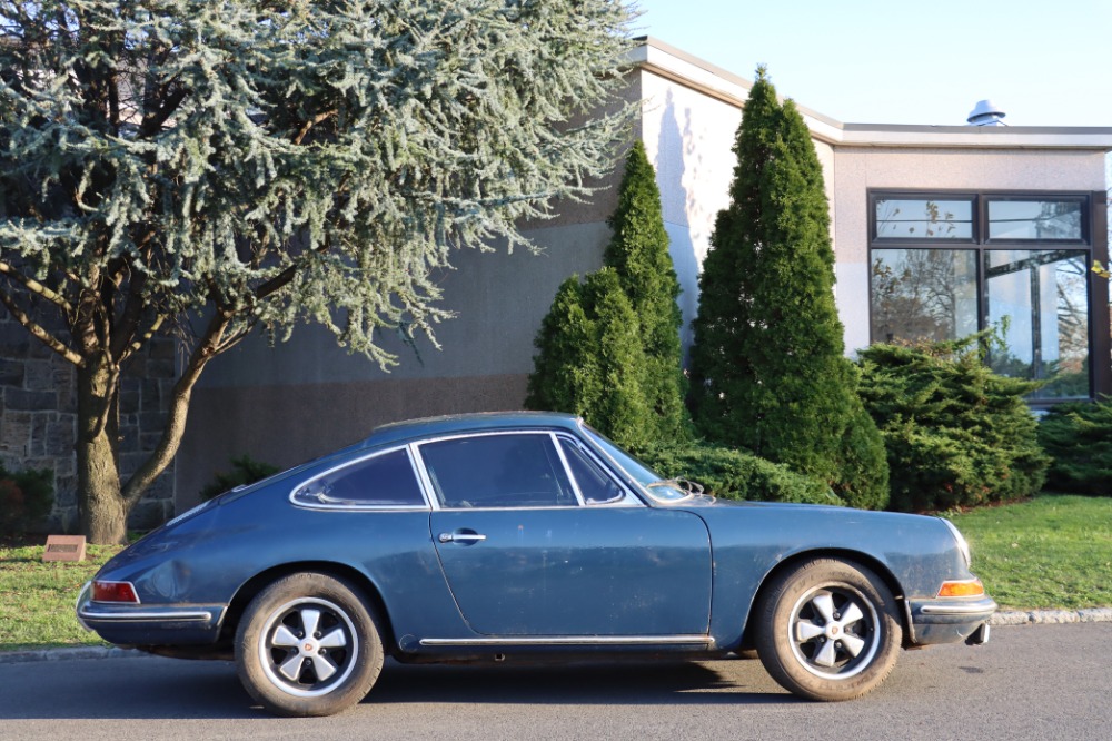 1967 Porsche 911 Coupe 3