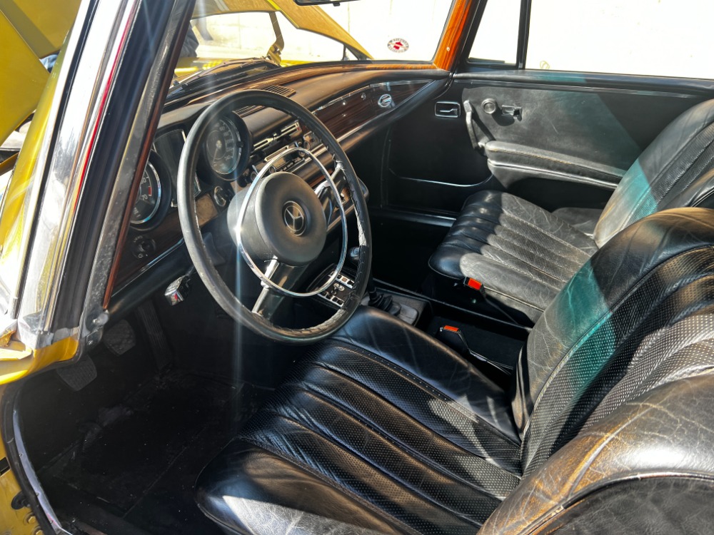 1971 Mercedes-Benz 280SE 3.5 Coupe 5