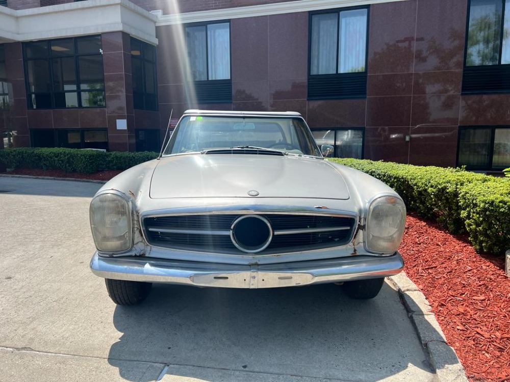 1967 Mercedes-Benz 230SL 5