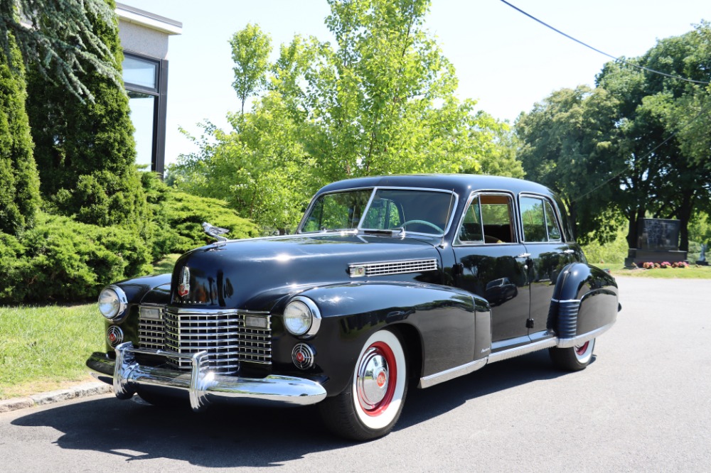 1941 Cadillac Series 62 Fleetwood Sedan 2