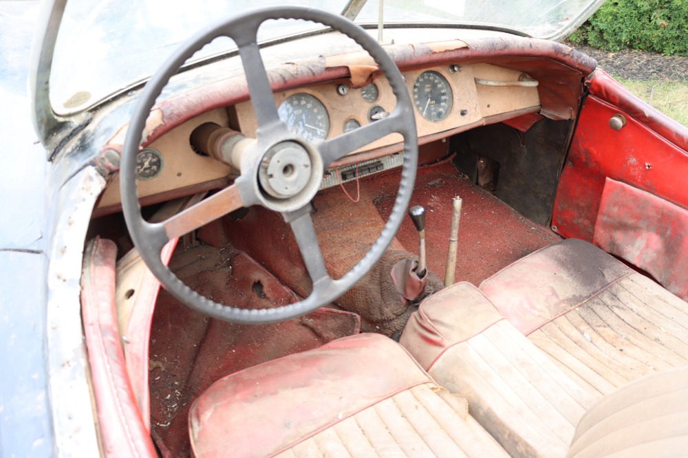 1952 Jaguar XK120 7