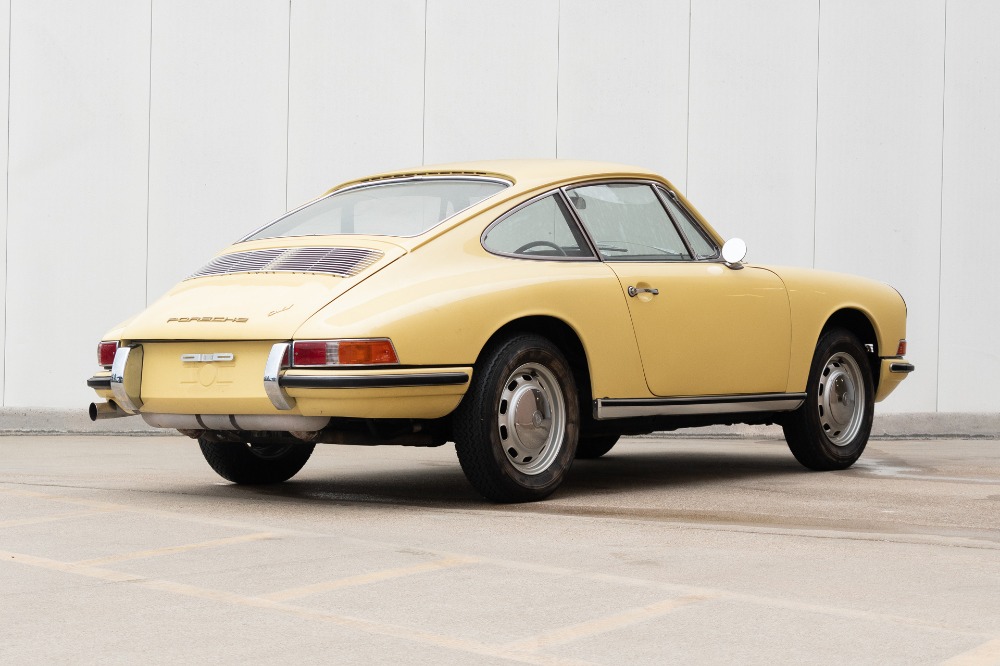 1966 Porsche 911 Coupe 5