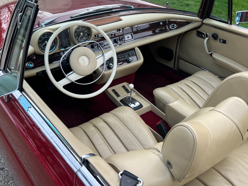 Used 1971 Mercedes-Benz 280SE 3.5 Cabriolet   | Astoria, NY