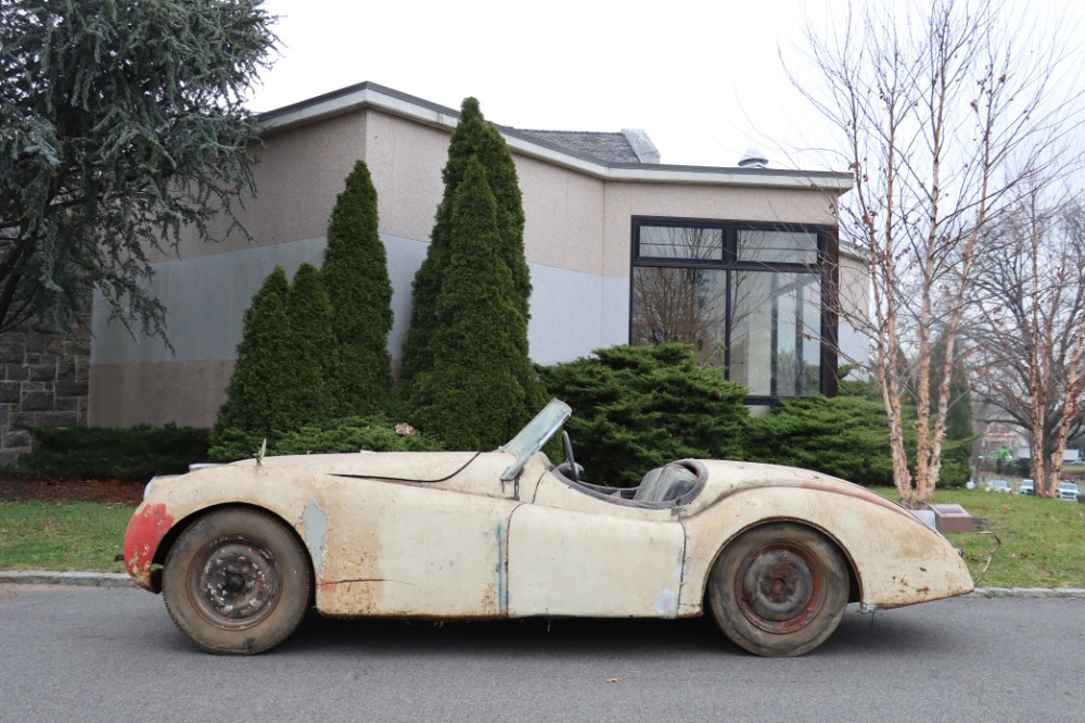 1952 Jaguar XK120 4