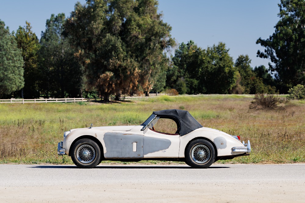 1956 Jaguar XK140 4