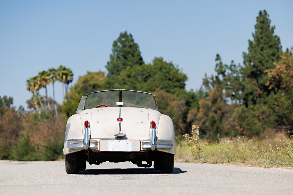 1956 Jaguar XK140 8