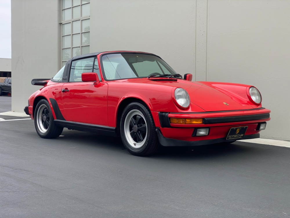 1987 Porsche 911 Carrera Targa 