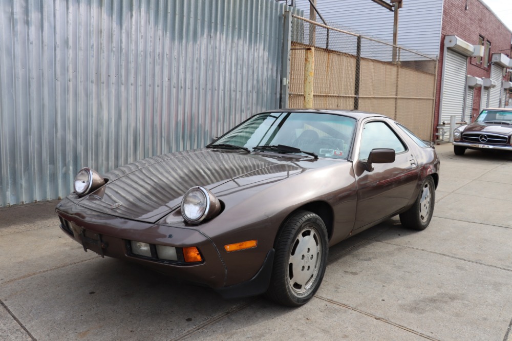 1984 Porsche 928S 