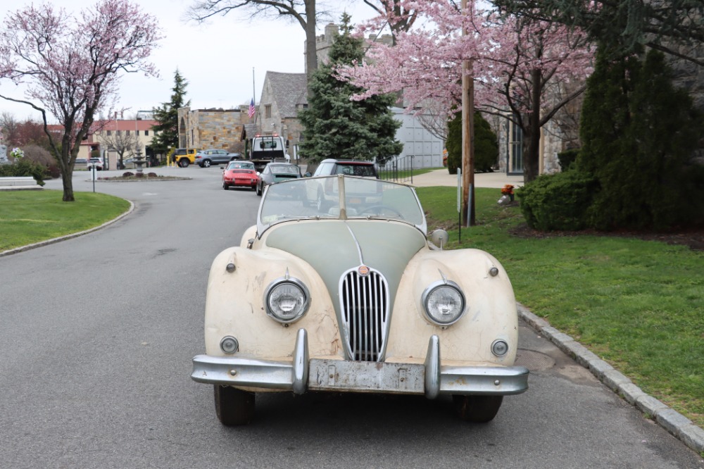1957 Jaguar XK140 3