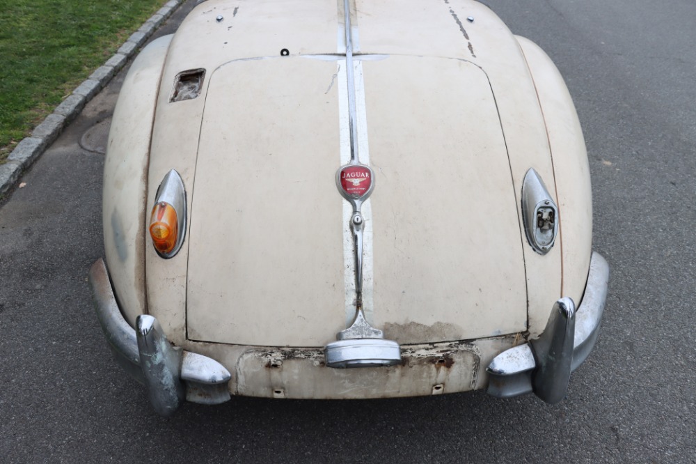 1957 Jaguar XK140 5
