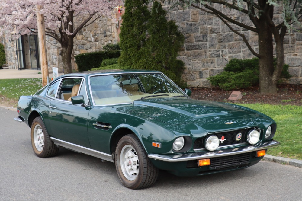 1982 Aston Martin V8 1