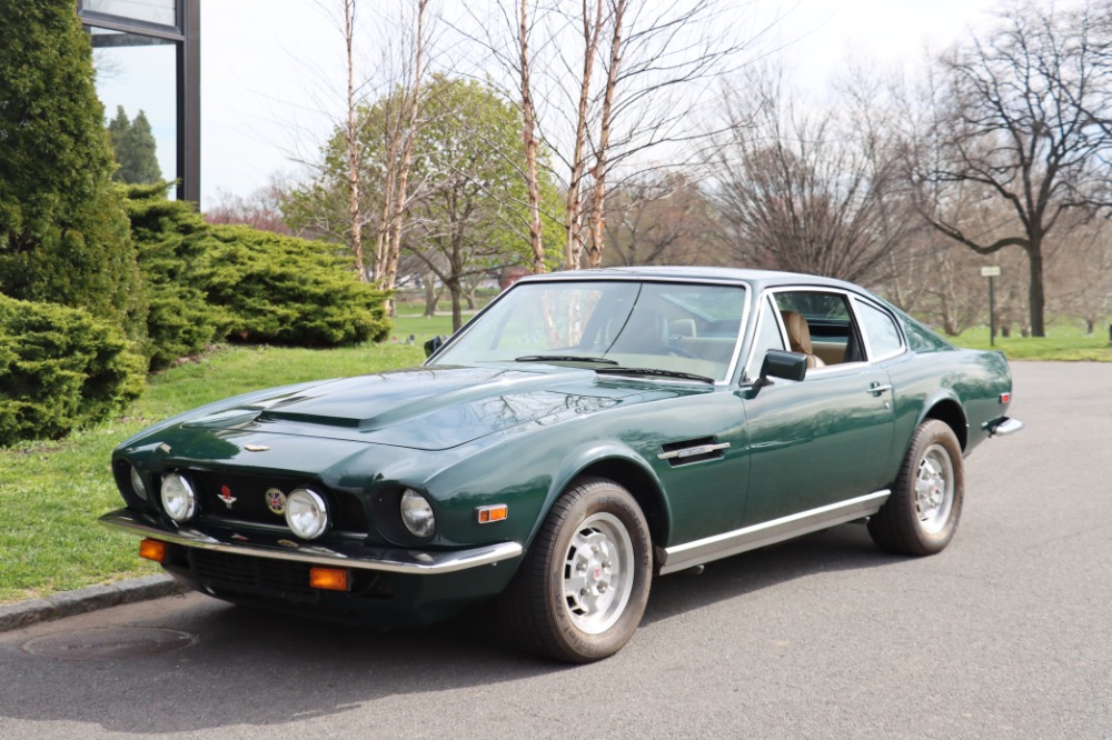 1982 Aston Martin V8 2