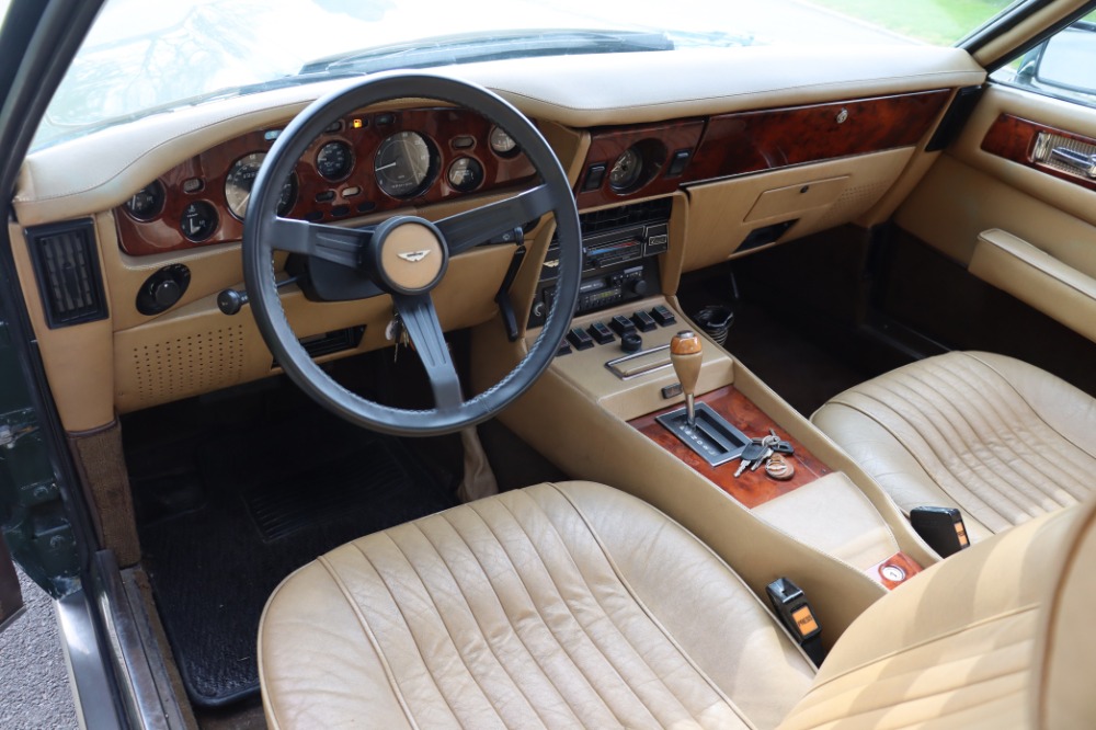 1982 Aston Martin V8 7