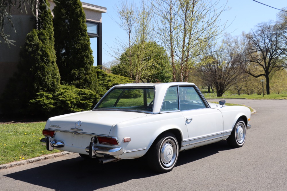 1969 Mercedes-Benz 280SL 8