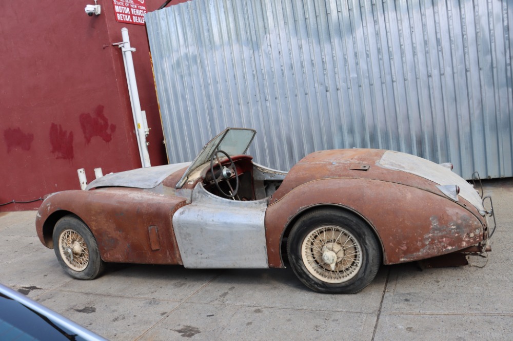 1954 Jaguar XK120 2