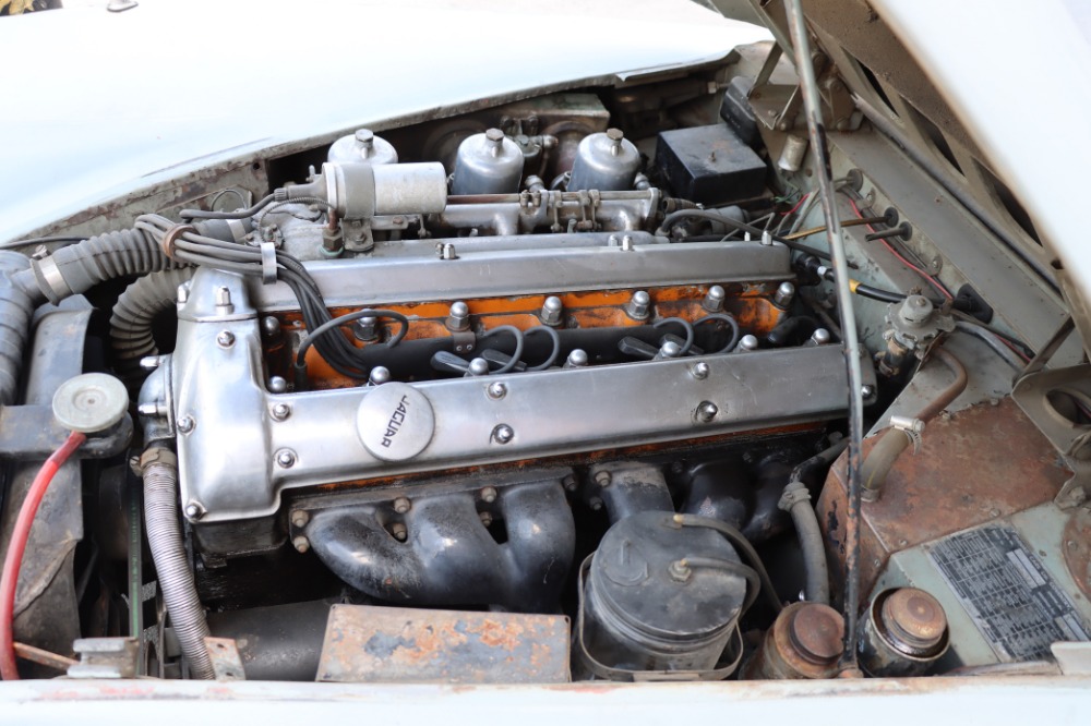 1960 Jaguar XK150S 7