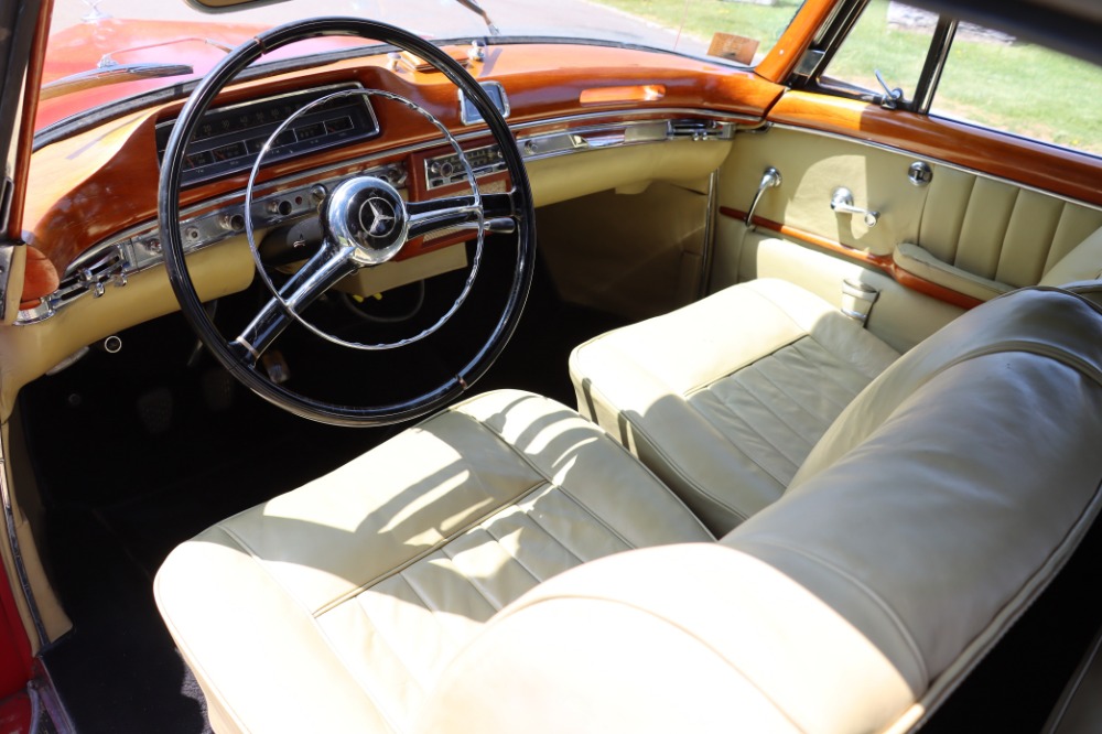 1959 Mercedes-Benz 220S 7