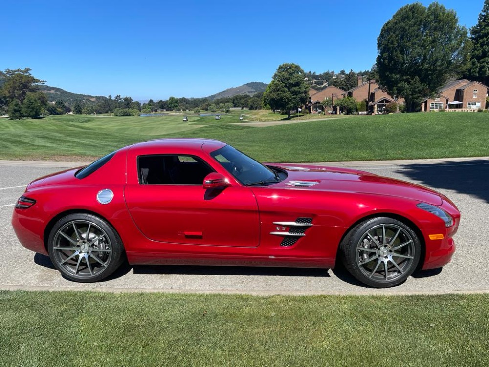 2012 Mercedes-Benz SLS AMG 4