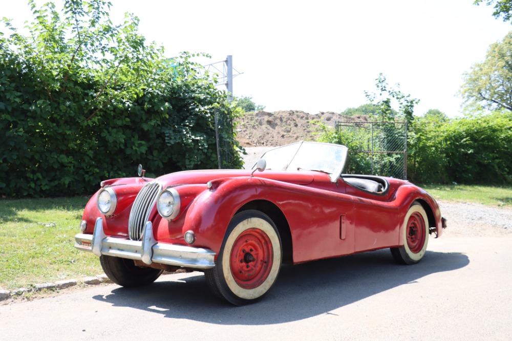 1957 Jaguar XK140 2