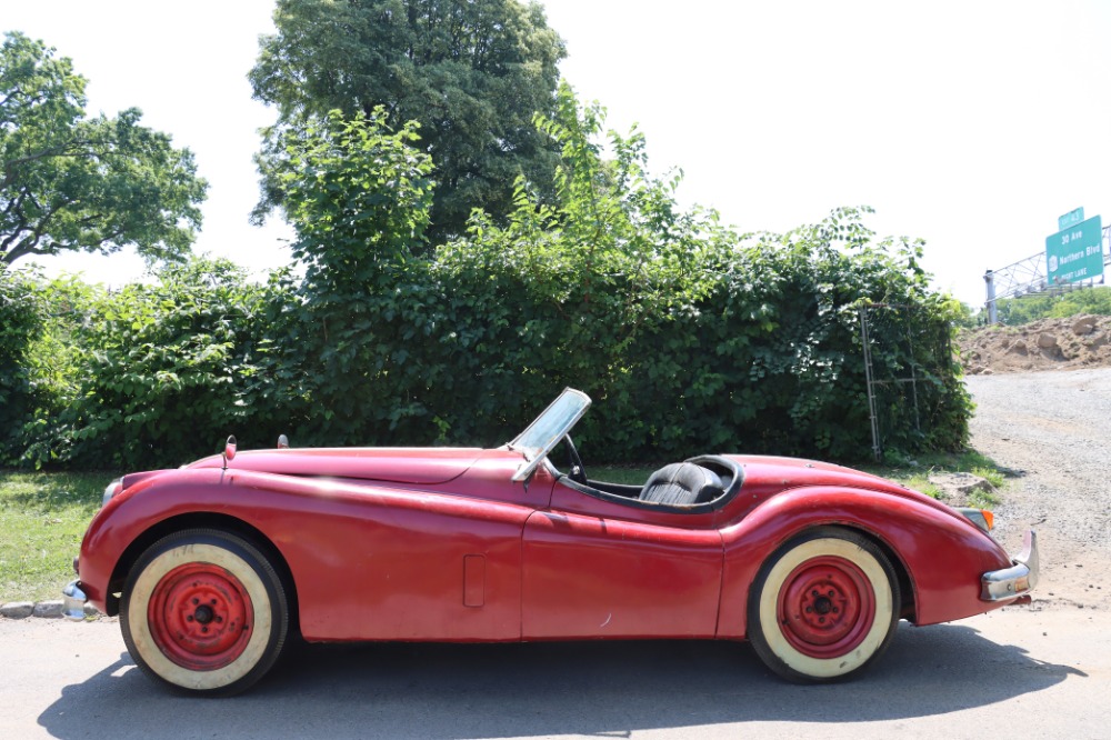 1957 Jaguar XK140 4