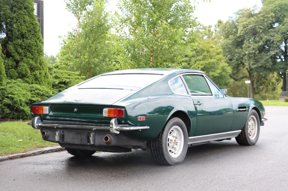 1976 Aston Martin V8 5