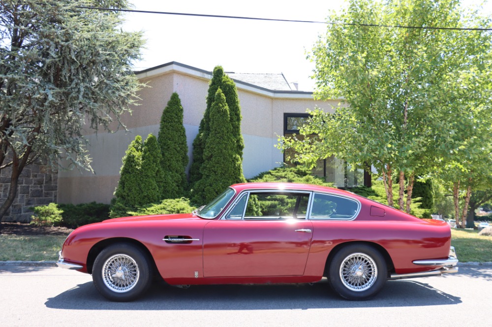 1967 Aston Martin DB6 4