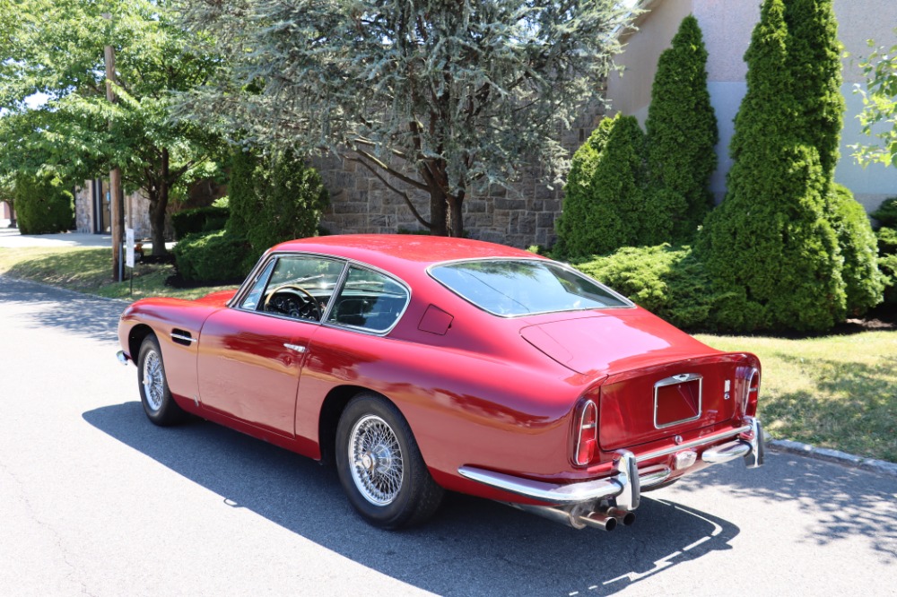 1967 Aston Martin DB6 6