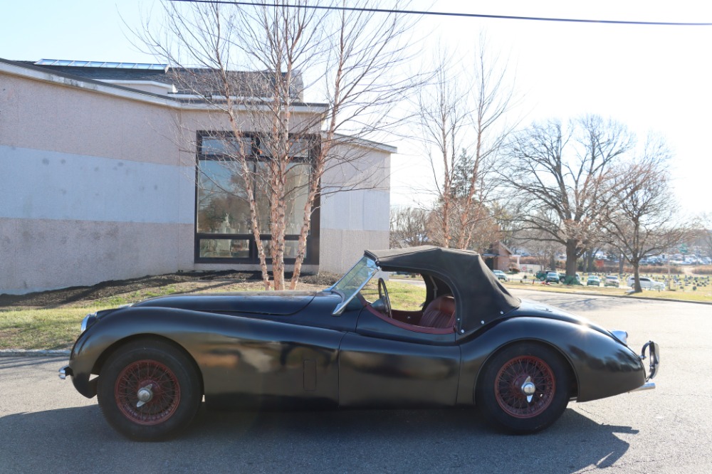 1953 Jaguar XK120 4