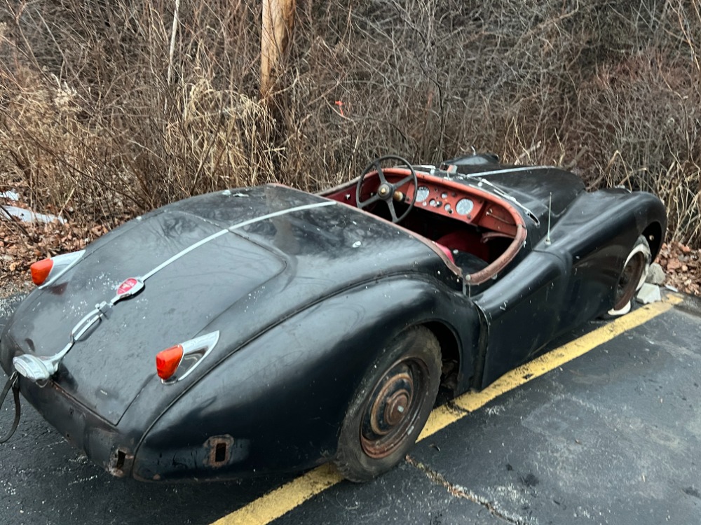 1956 Jaguar XK140 4